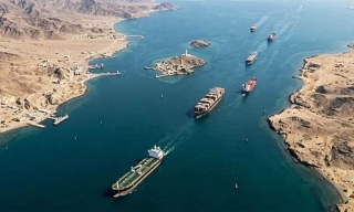 Số lượng tàu thuyền đi qua eo biển Hormuz đang tăng lên