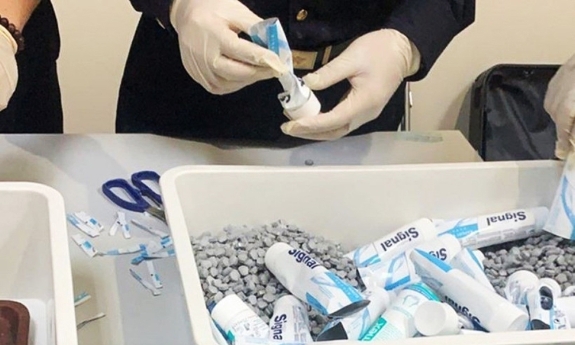 Ca sĩ Chi Dân nằm trong nhóm 227 bị can thuộc chuyên án vận chuyển ma túy từ Pháp về Việt Nam