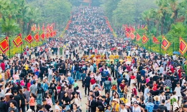  Giỗ Tổ Hùng Vương - Khơi dậy “nghĩa đồng bào”