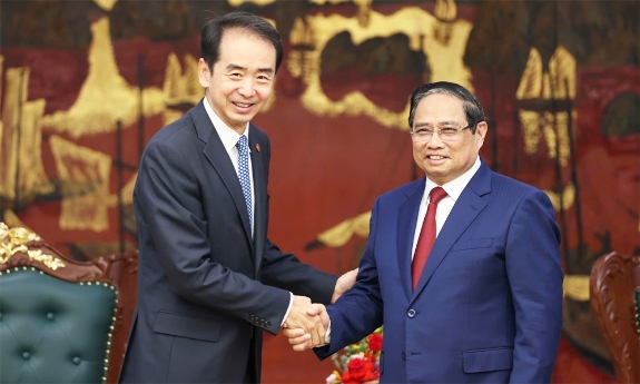 Thủ tướng Phạm Minh Chính tiếp Đại sứ Trung Quốc tại Việt Nam