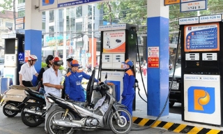 Giá xăng, dầu đồng loạt giảm