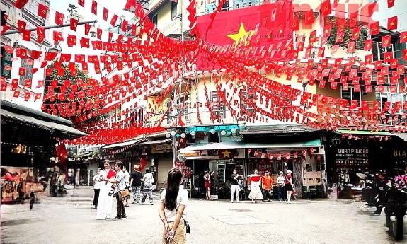 62% ý kiến ủng hộ hoán đổi ngày nghỉ bù dịp Giỗ Tổ Hùng Vương và 30/4-1/5