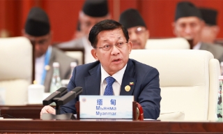 Tân Tổng thống Myanmar nhậm chức