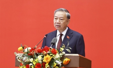  Tổng Bí thư Tô Lâm ký Quy định về công tác chính trị, tư tưởng trong Đảng