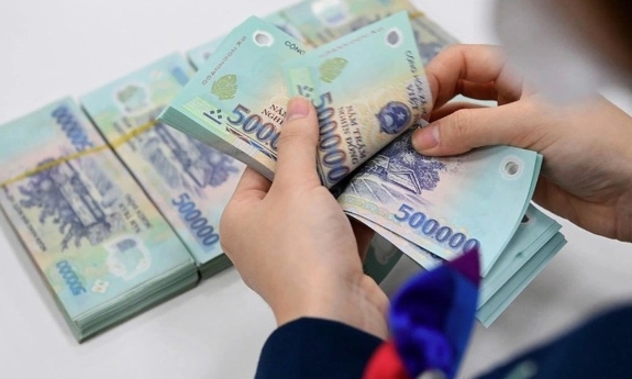 Kiến nghị nâng mức lương cơ sở lên khoảng 2,7 triệu đồng/tháng