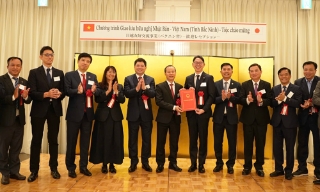 Tỉnh Bắc Ninh trao Giấy chứng nhận đăng ký đầu tư cho 2 dự án của doanh nghiệp Nhật Bản