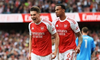 Gyokeres rực sáng, Arsenal xây chắc ngôi đầu Ngoại hạng Anh