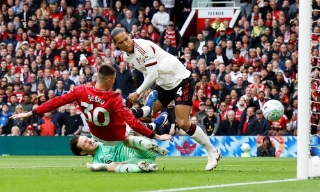 Man Utd thắng Liverpool, giành suất Champions League