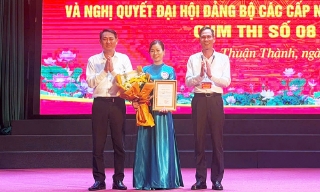 Bắc Ninh: Báo cáo viên Lê Thị Thúy giành giải Nhất cụm thi số 8