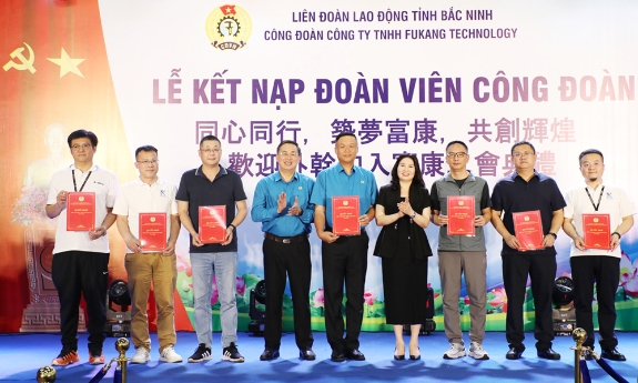 Bắc Ninh: Kết nạp 492 lao động nước ngoài vào tổ chức Công đoàn