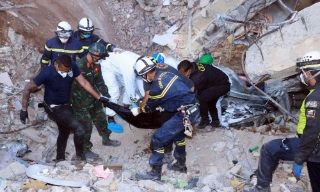 Đoàn cứu hộ Việt Nam tìm kiếm, bàn giao thêm 7 thi thể nạn nhân tại Venezuela