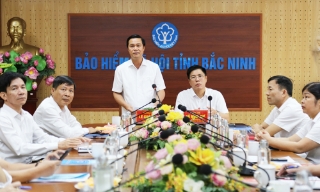 Đẩy mạnh chuyển đổi số, mở rộng bao phủ bảo hiểm xã hội, bảo hiểm y tế