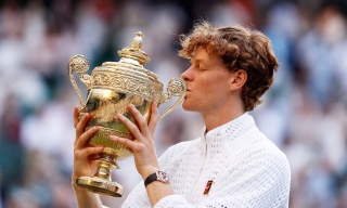 Sinner bảo vệ thành công ngôi vương Wimbledon