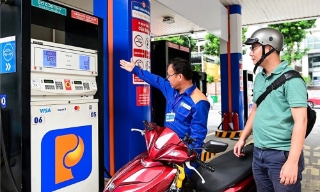 Giá xăng dầu tăng, có loại tăng hơn 1.500 đồng/lít