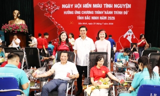 Bắc Ninh: Khai mạc chương trình “Hành trình đỏ” và tôn vinh điển hình hiến máu tình nguyện