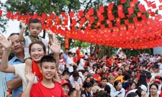 Đề xuất biểu dương vợ chồng sinh đủ hai con ở 10 tỉnh thành có mức sinh thấp