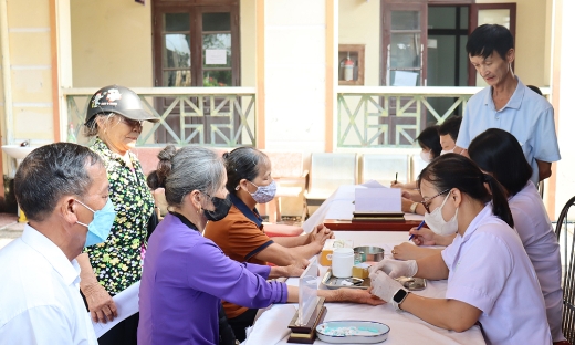 Bắc Ninh: Gần 300 đối tượng chính sách được khám bệnh, tư vấn sức khỏe miễn phí