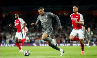 Arsenal đấu Real ở vòng phân hạng Champions League