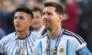 Messi từ giã đội tuyển Argentina