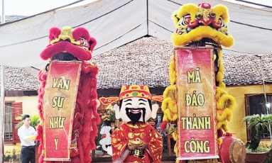  Bắc Ninh: Sắc màu văn hóa truyền thống tại lễ hội đình Đông Lý tại phường Đa Mai