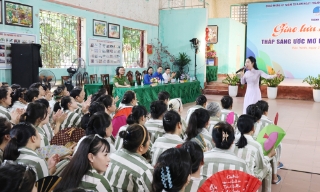 400 phạm nhân tham gia chương trình “Thắp sáng ước mơ hoàn lương” 