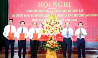 Bắc Ninh công bố quyết định thành lập, tổ chức lại các trường cao đẳng