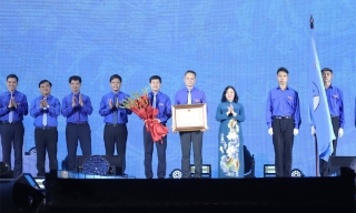 Hội Liên hiệp Thanh niên Việt Nam đón nhận Huân chương Lao động hạng Nhất