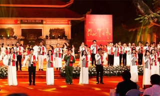 Chương trình nghệ thuật đặc biệt “Khúc tri ân” tưởng nhớ các Anh hùng liệt sĩ