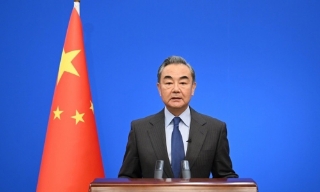 Trung Quốc kêu gọi ngừng bắn tại Trung Đông, ASEAN xem xét họp khẩn về an ninh năng lượng