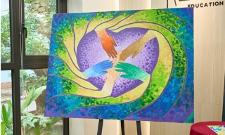 Bức tranh độc đáo hàng nghìn người vẽ được đấu giá gây quỹ