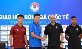 HLV Kim Sang Sik đặt mục tiêu chiến thắng trước Bangladesh