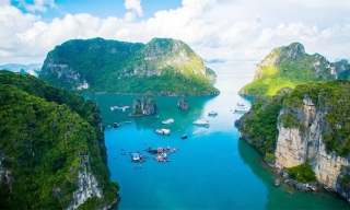 Vịnh Bái Tử Long - kỳ quan du khách không thể bỏ lỡ khi ghé Đông Nam Á