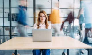 Hội chứng ngồi quá lâu - căn bệnh thầm lặng của dân văn phòng