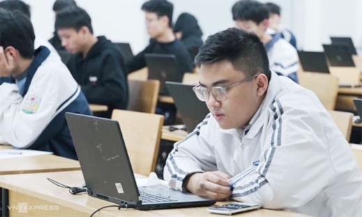 Bắt đầu thử nghiệm thi tốt nghiệp trung học phổ thông trên máy tính