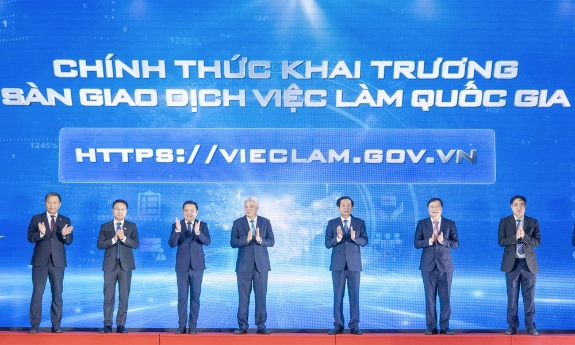 Khai trương Sàn giao dịch việc làm quốc gia
