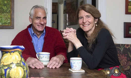 Vợ chồng bác sĩ thắng giải "Oscar khoa học" 3 triệu USD giúp người mù tìm lại ánh sáng