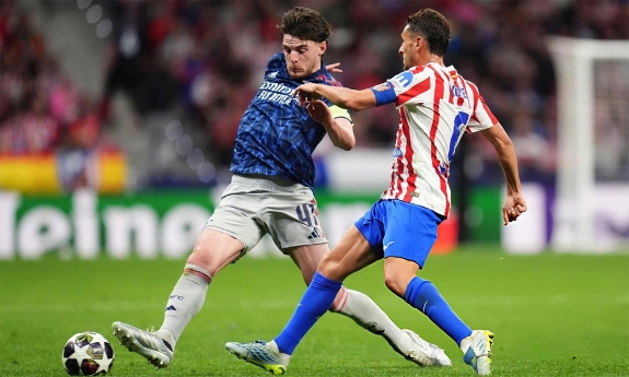 Hòa kịch tính Atletico, Arsenal kéo dài mạch bất bại tại Champions League