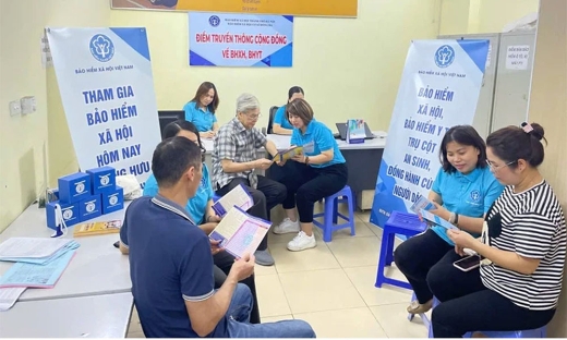 Lao động nam đầu tiên ở Bắc Ninh nhận trợ cấp thai sản từ BHXH tự nguyện