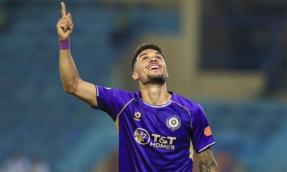 Hoàng Hên ghi bàn, Hà Nội FC đánh bại CLB Nam Định