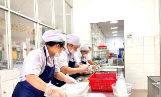 Kiểm soát chặt an toàn thực phẩm tại điểm thi tốt nghiệp trung học phổ thông