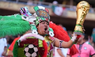 Mexico City cấm bán đồ uống có cồn trong ngày diễn ra trận Mexico-CH Séc