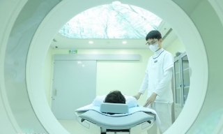 Đề xuất bảo hiểm y tế mở rộng chi trả chụp PET/CT, xét nghiệm một số loại ung thư