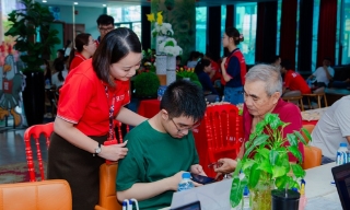 Dự báo điểm chuẩn đại học 2026: Khối kinh tế giảm nhẹ, y dược đi ngược xu hướng