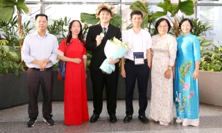 Bắc Ninh: Gần 2,7 tỷ đồng khen thưởng giáo viên, học sinh có thành tích xuất sắc tại các kỳ thi Olympic quốc tế và khu vực