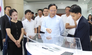 Bắc Ninh: Tháo gỡ vướng mắc, hỗ trợ Công ty Hana Micro Vina phát triển công nghiệp bán dẫn