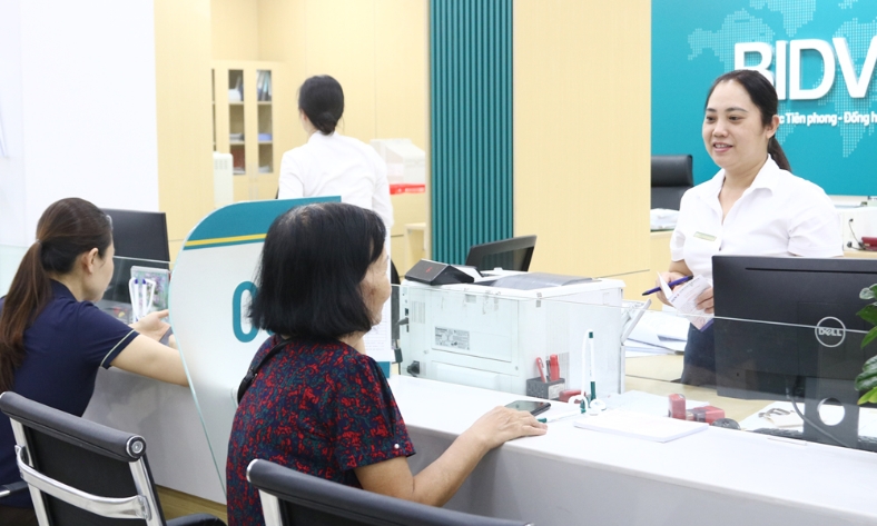  Triển khai quy định mới về quản lý ngoại hối đối với đầu tư ra nước ngoài