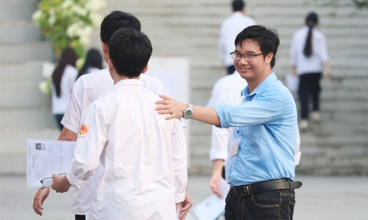326 thí sinh chuyên Tuyên Quang kết thúc kỳ thi lại tốt nghiệp