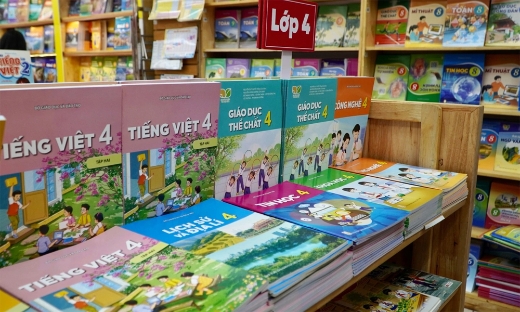 Phụ huynh băn khoăn về mua sách giáo khoa cũ, Nhà xuất bản Giáo dục Việt Nam lên tiếng