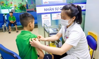 Bộ Y tế đề ra kế hoạch tiêm chủng mở rộng năm 2026 đạt 95% trở lên