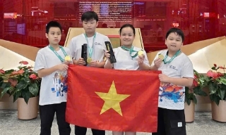  Hai học sinh Bắc Ninh giành Huy chương Vàng và Bạc tại cuộc thi Robot thế giới